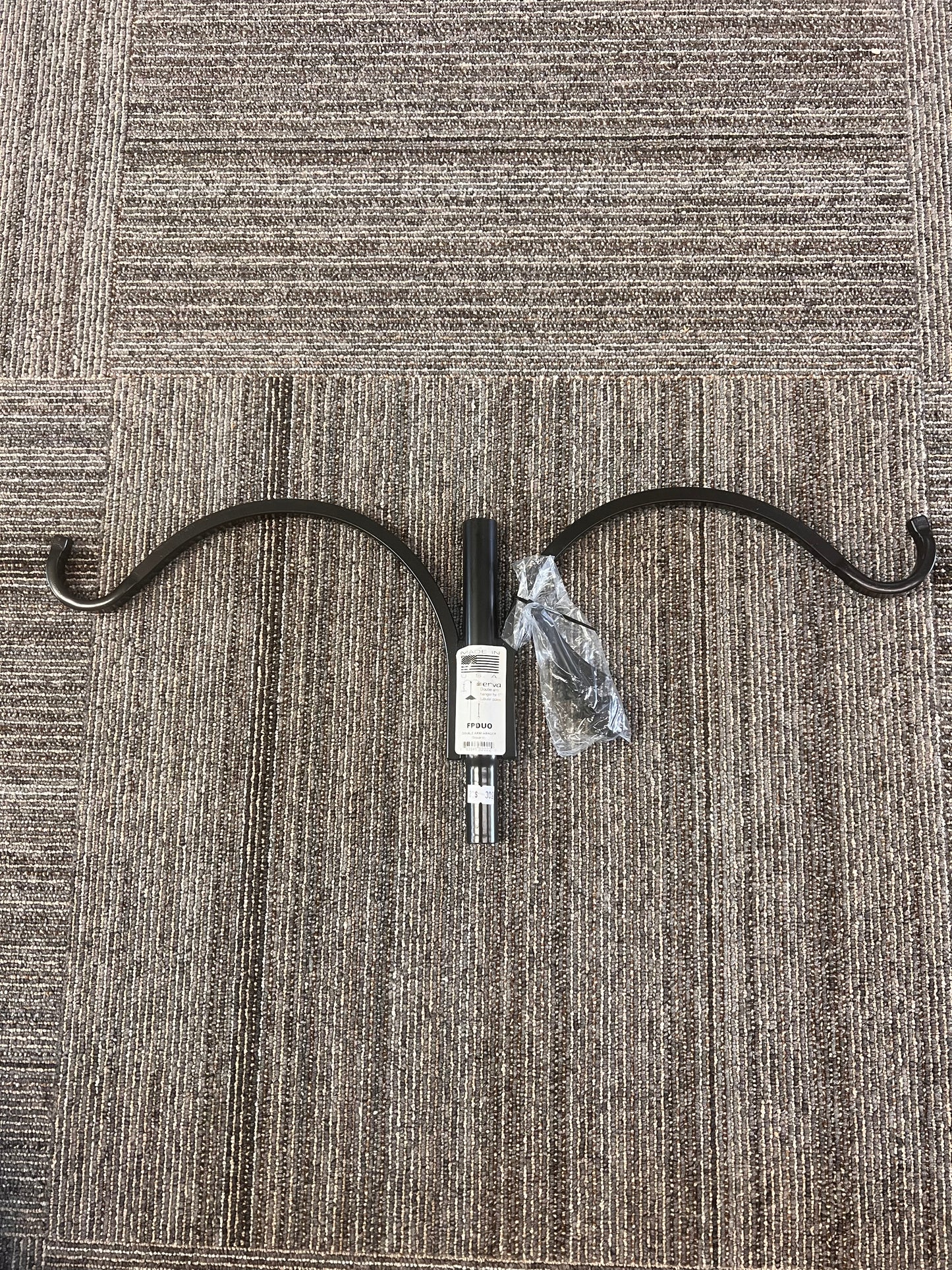 ERVA, Pole Top Hanger 2 Arm