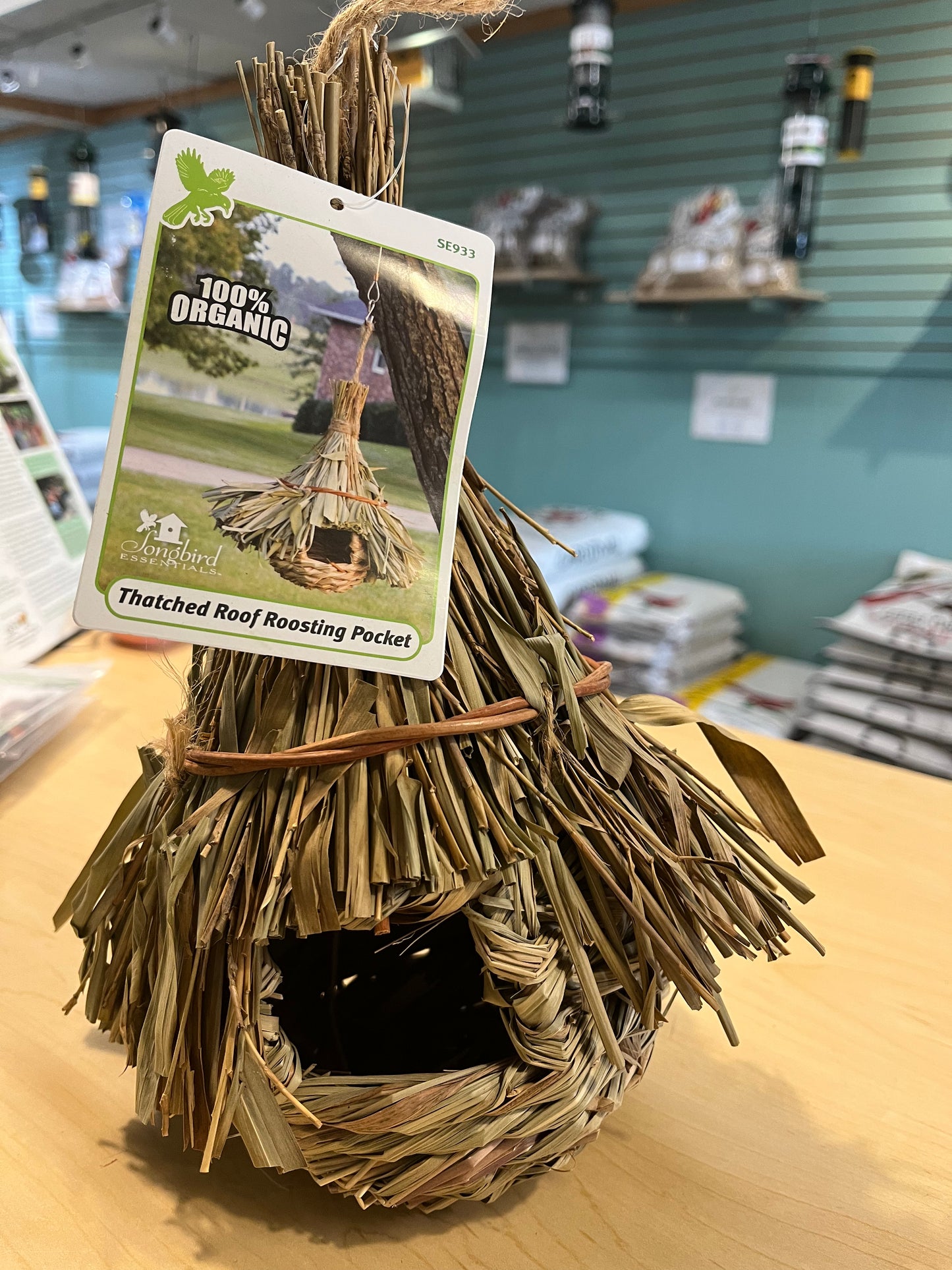 Birdhouse Roosting Pocket with Thatched Roof