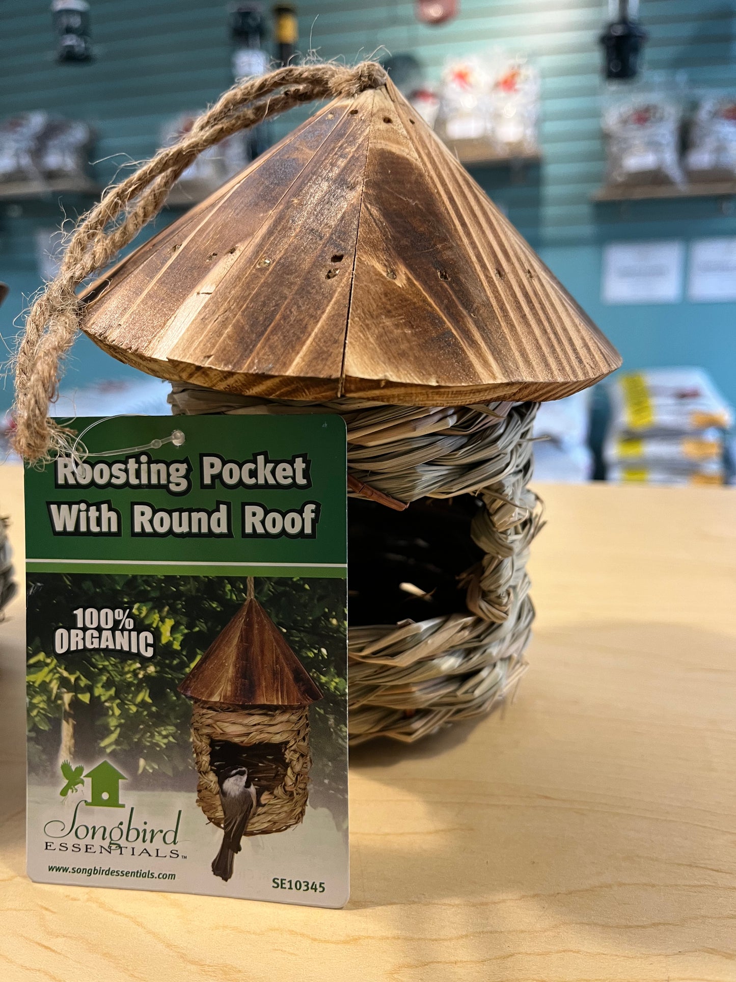 Birdhouse Roosting Pocket with Roof, Small